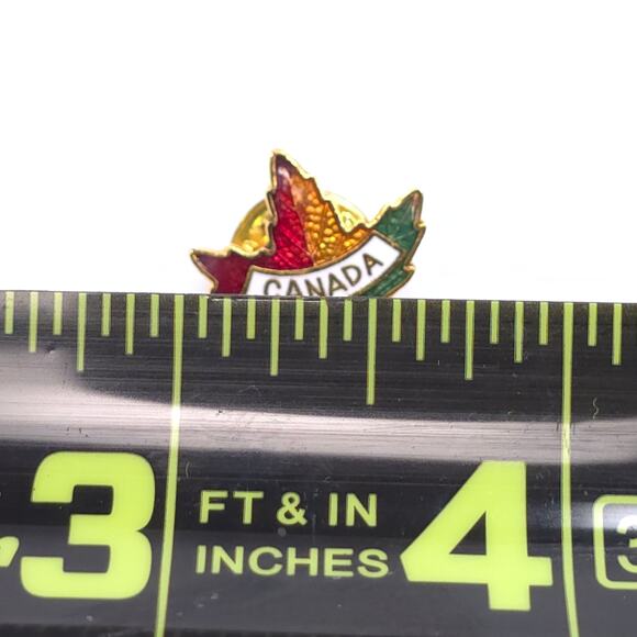 Vintage Canada Maple Leaf Enamel Pinback Pin - Picture 3 of 3